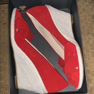 Red wedge heels